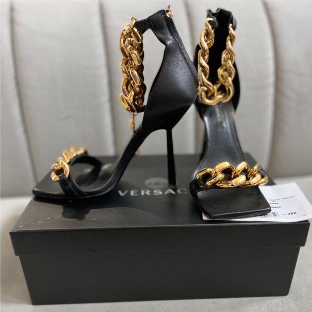 AUTHENTIC VERSACE MEDUSA CHAIN HIGH HEEL SANDALS BLACK AND GOLD